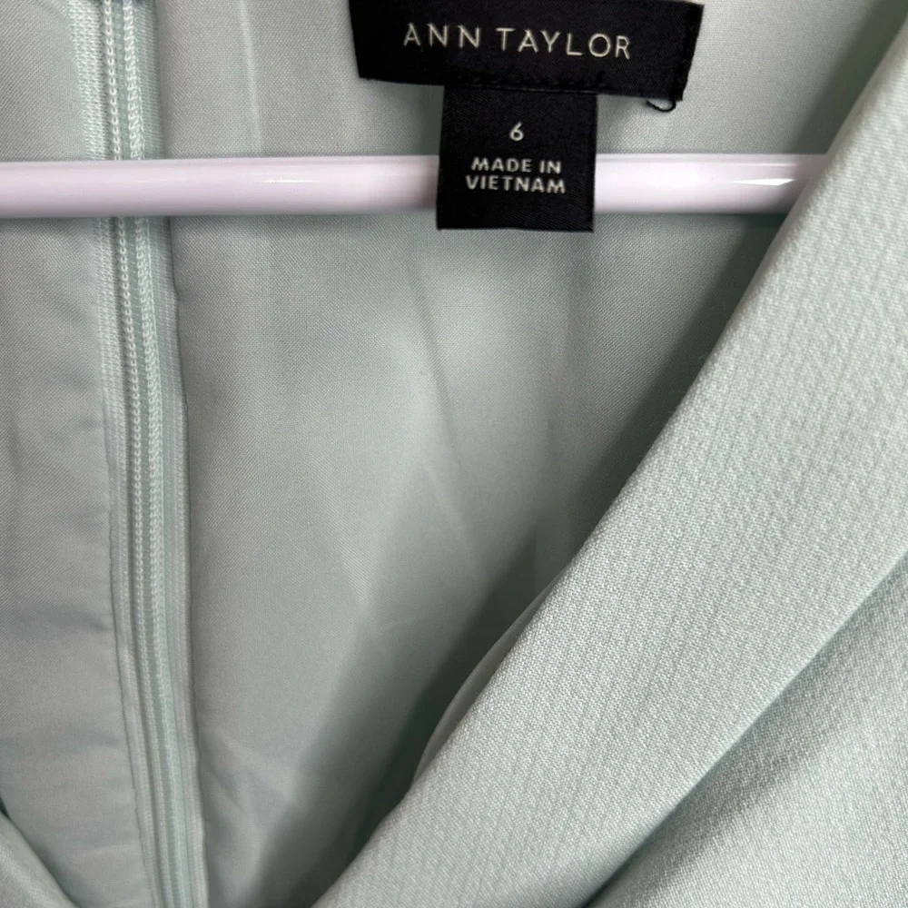 Party perfect , elegant , Ann Taylor Light blue Ruffle V-Neck Dress - Picture 3 of 3